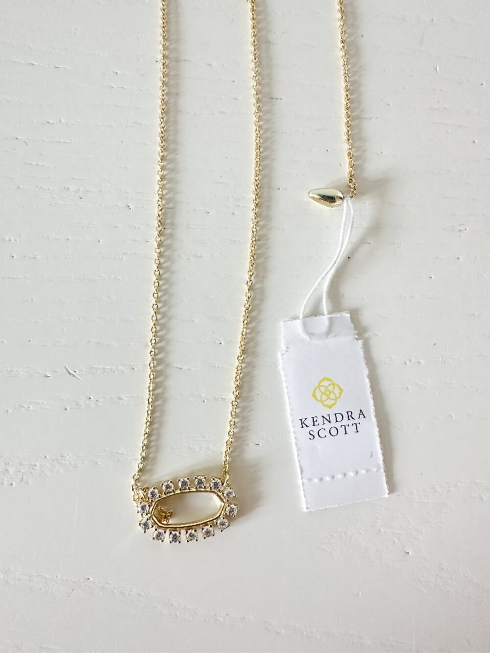 NWT Kendra Scott Elisa Open Frame Crystal Pendant Necklace in Gold - Picture 6 of 6